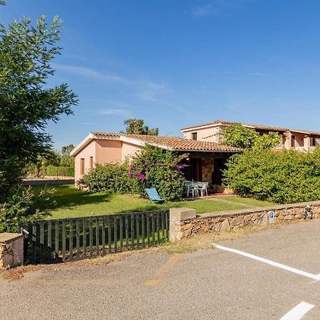 Appartamento Trilocale Le Canne 6 Posti Letto Con Giardino San Teodoro  Exteriör bild